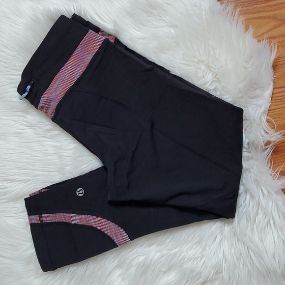 Lululemon athletica cropped leggings 6 - Picture 4 of 5